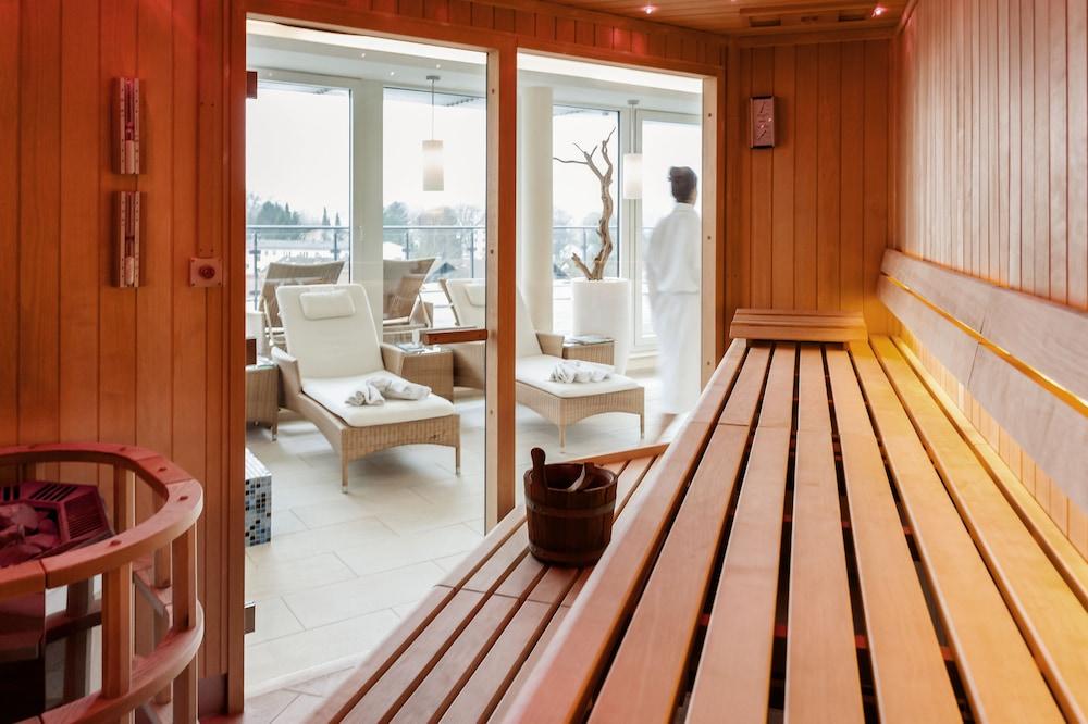 Hotel Vier Jahreszeiten Щарнберг Екстериор снимка
