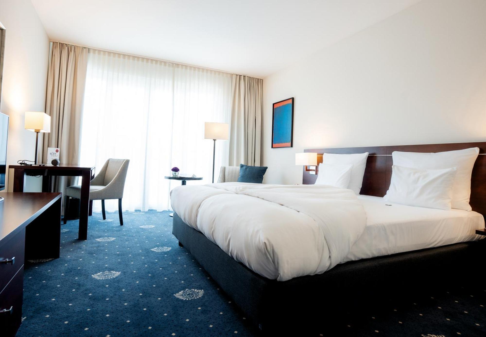 Hotel Vier Jahreszeiten Щарнберг Екстериор снимка