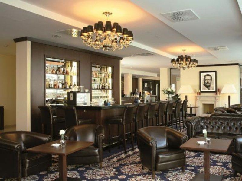 Hotel Vier Jahreszeiten Щарнберг Екстериор снимка