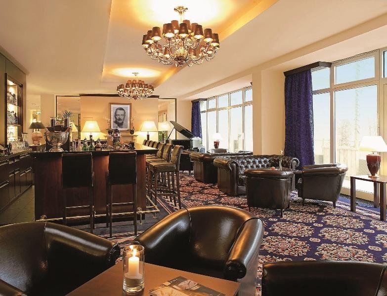 Hotel Vier Jahreszeiten Щарнберг Екстериор снимка